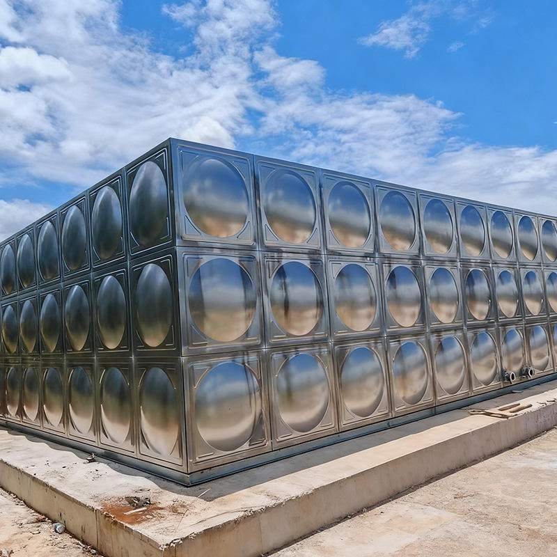 Industrial stainless steel storage tanks — 316 grade water storage